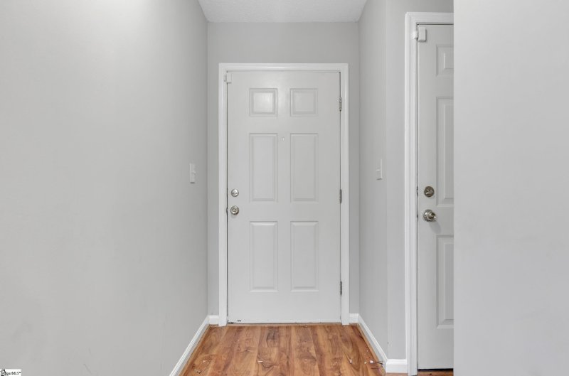 Property image 2 at 102 Markswood Drive, Simpsonville, SC 29681