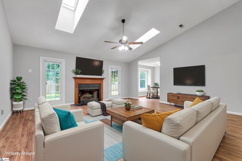 Property image 4 at 102 Markswood Drive, Simpsonville, SC 29681