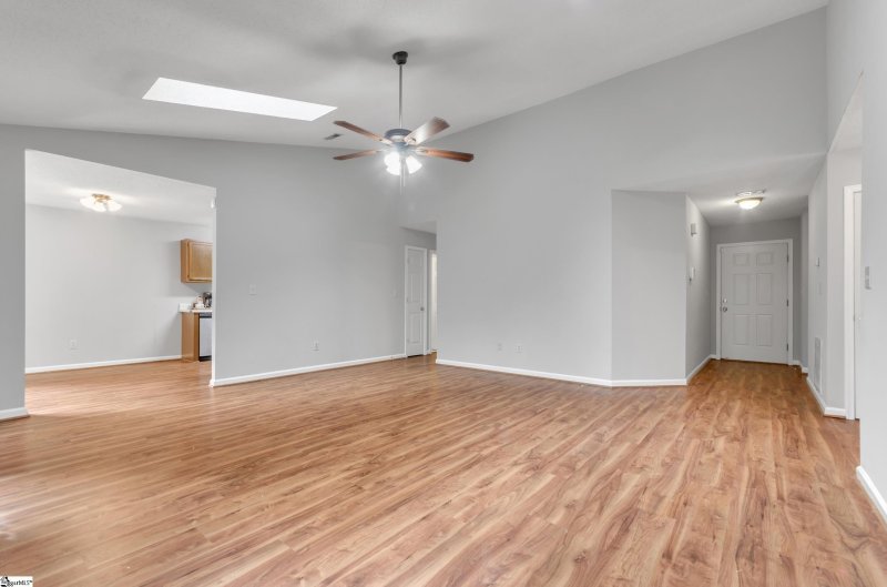 Property image 5 at 102 Markswood Drive, Simpsonville, SC 29681