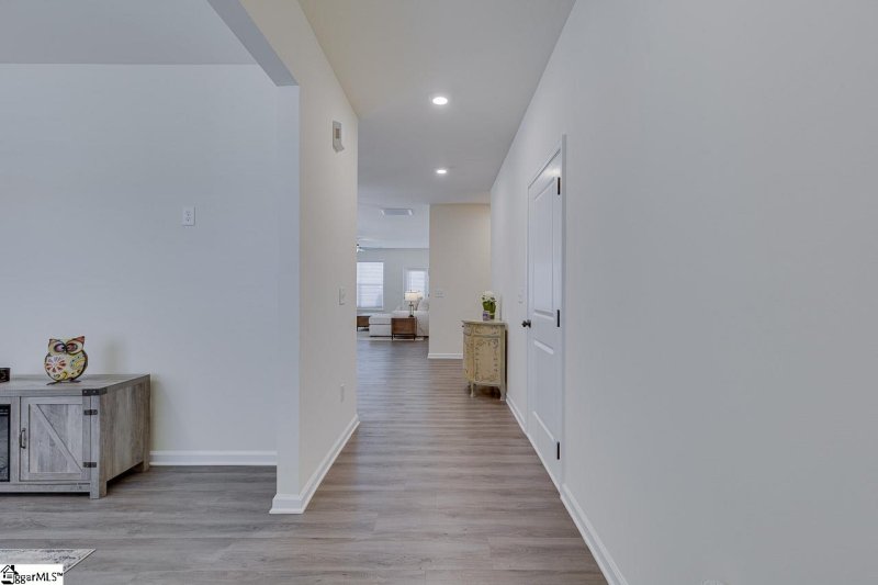 Property image 3 at 455 White Peach Way, Duncan, SC 29334