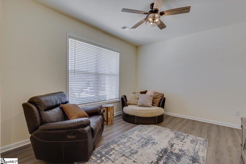 Property image 5 at 455 White Peach Way, Duncan, SC 29334