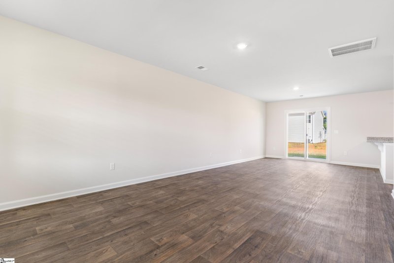 Property image 4 at 109 Southern Magnolia Lane, Laurens, SC 29360