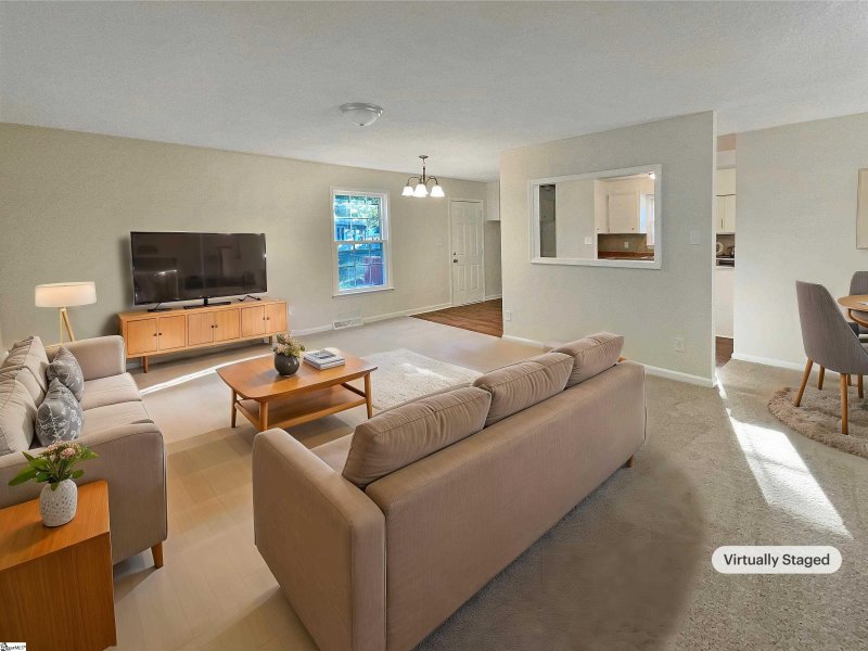 Property image 2 at 24 Brooktown Court, Wellford, SC 29385