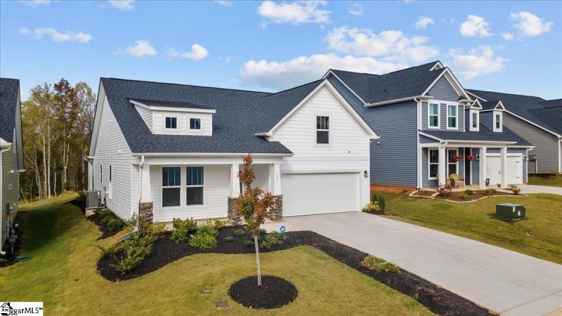 Property image 2 at 113 Whitman Way, Easley, SC 29642