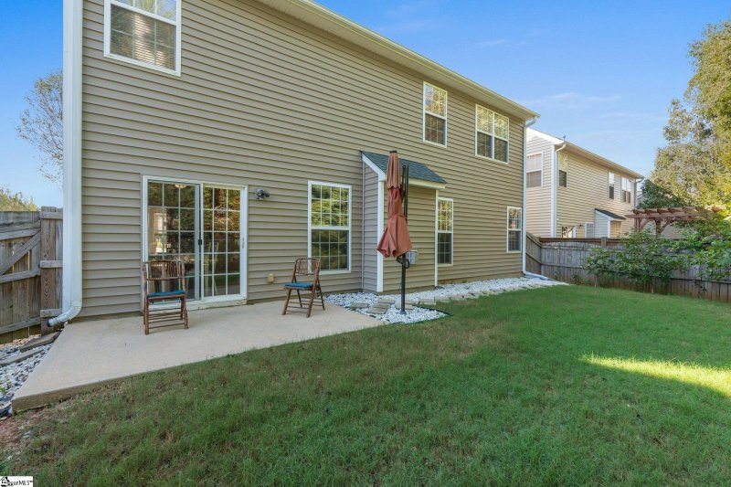 Property image 4 at 100 Derry Lane, Greer, SC 29650