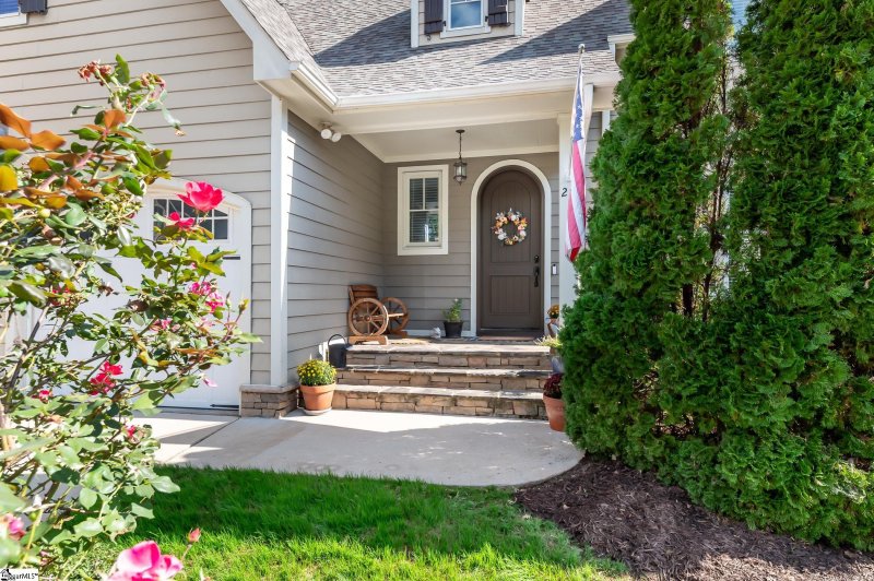 Property image 3 at 29 Gossamer Place, Greenville, SC 29607