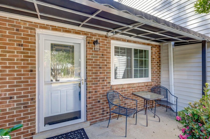 Property image 4 at 209 Creek Forest Drive, Greenville, SC 29615