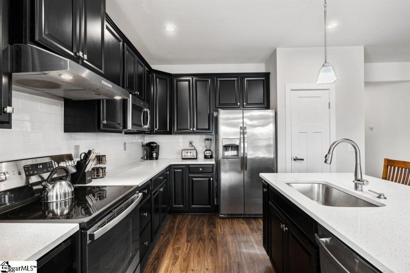 Property image 5 at 405 Spokane Drive, Greenville, SC 29607