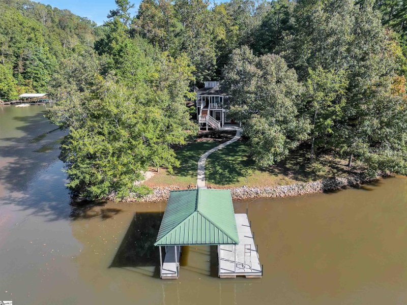 Property image 5 at 187 W Waters Edge Lane, West Union, SC 29696