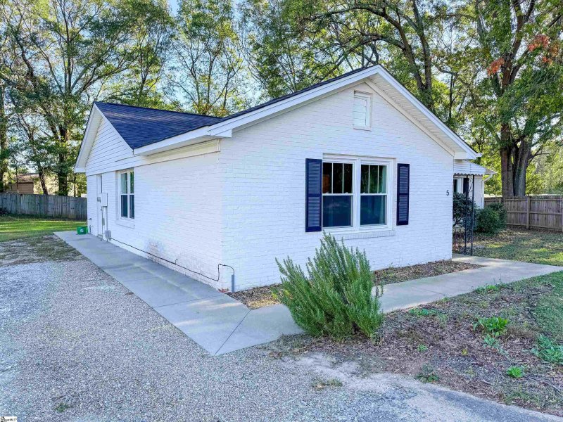 Property image 4 at 5 Gavin Place, Taylors, SC 29687-3121