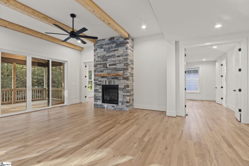 Property image 5 at 9 Thistle Brook Court, Greenville, SC 29615