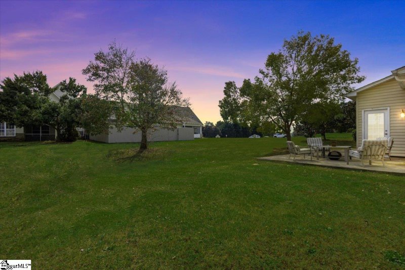 Property image 2 of 504 Inner Banks Road in Glen Lake, Boiling Springs, SC 29316