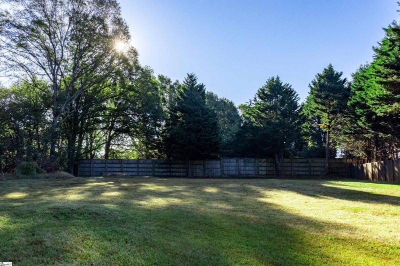 Property image 3 at 120 Lavender Hill Court, Simpsonville, SC 29681