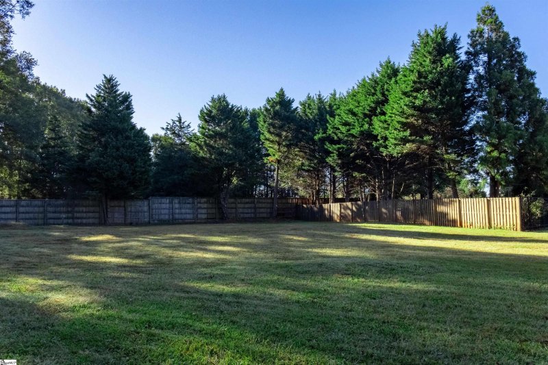 Property image 4 at 120 Lavender Hill Court, Simpsonville, SC 29681