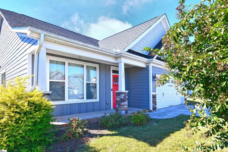 Property image 5 at 128 Cherrybark Lane, Taylors, SC 29687