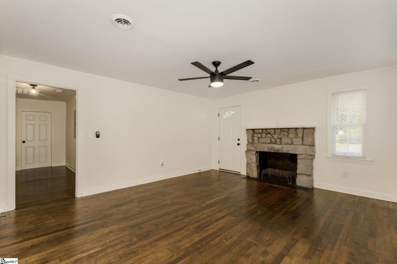 Property image 4 at 160 Watkins Court, Spartanburg, SC 29301