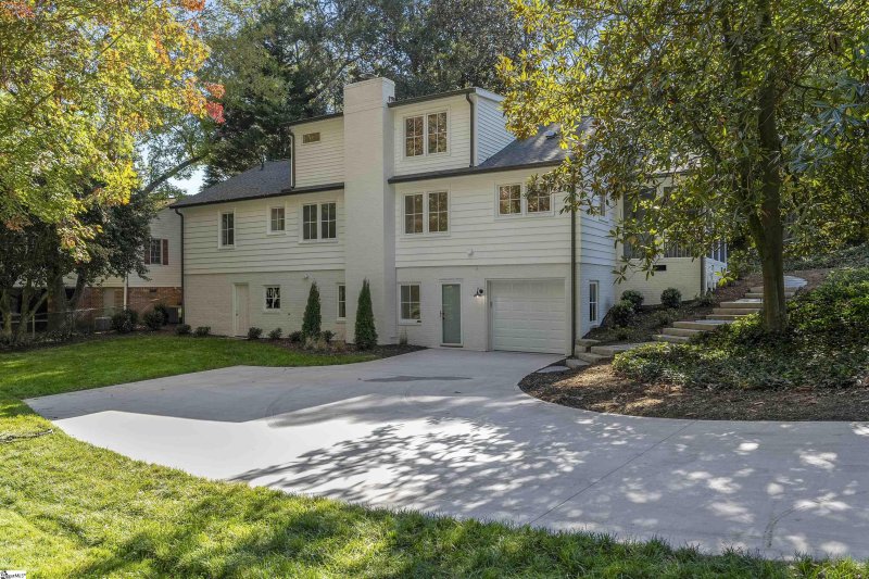 Property image 5 at 123 Woodland Way, Greenville, SC 29601