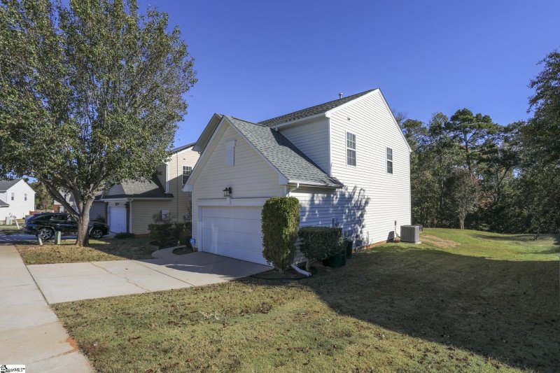 Property image 3 at 101 Indian Wood Lane, Greenville, SC 29605