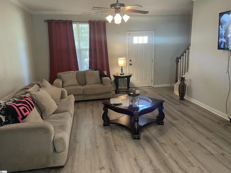 Property image 2 at 100 Redcoat Court, Simpsonville, SC 29680