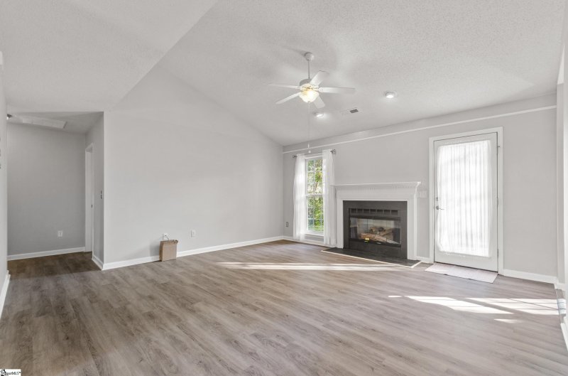 Property image 3 at 110 Stonington Way, Taylors, SC 29687