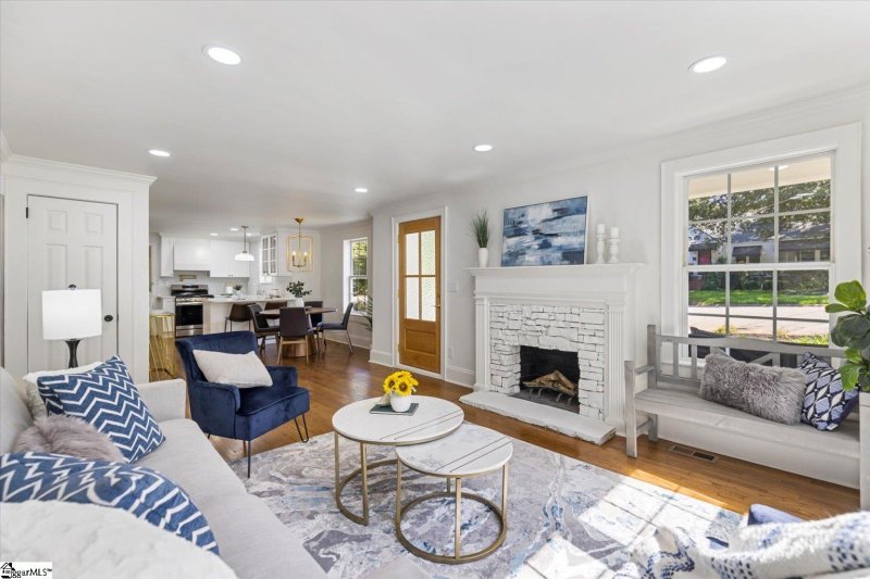 Property image 3 at 201 Ridgecrest Drive, Greenville, SC 29609