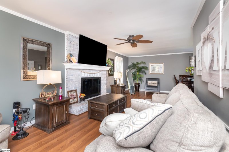 Property image 4 at 201 Kincade Drive, Simpsonville, SC 29681