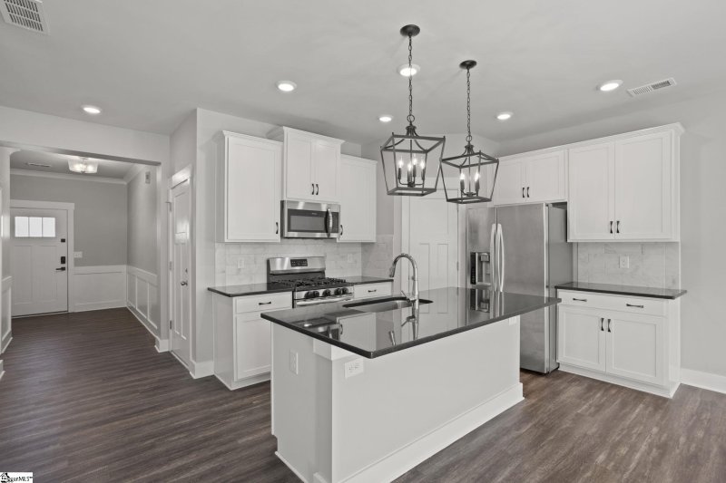 Property image 4 at 5 Grey Oak Trail, Greer, SC 29651
