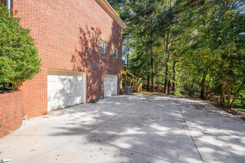 Property image 3 at 407 Hunting Hill Circle, Greer, SC 29650