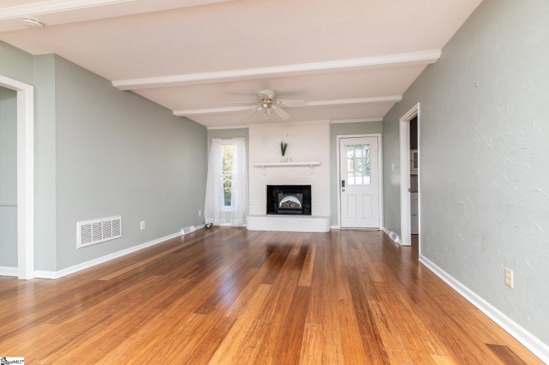 Property image 3 at 104 Germantown Court, Greer, SC 29650