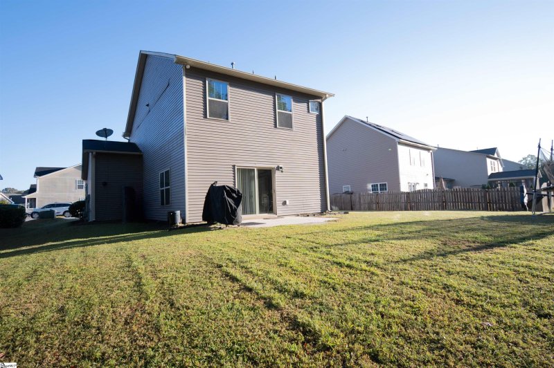 Property image 5 at 204 Rivers Edge Circle, Simpsonville, SC 29680