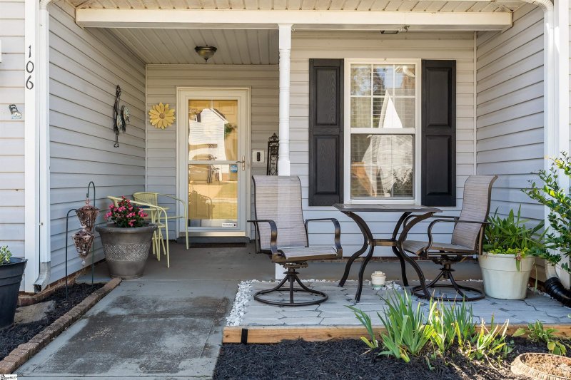 Property image 2 at 106 Ketchitan Court, Greenville, SC 29605