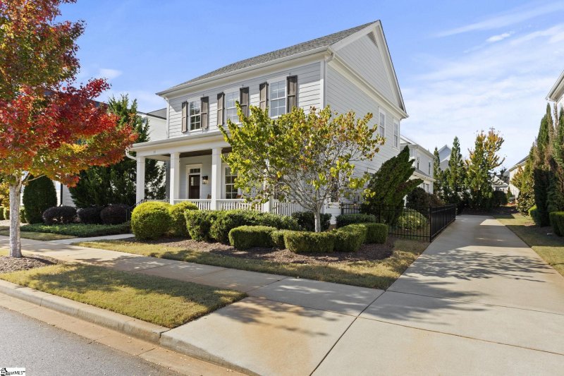 Property image 3 at 15 Verdae Crest Drive, Greenville, SC 29607