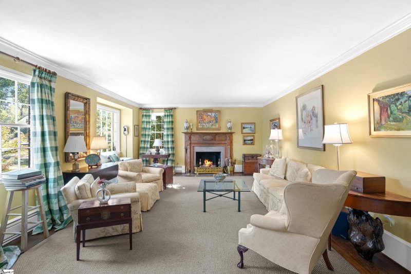 Property image 5 at 4 Pine Forest Drive, Greenville, SC 29601