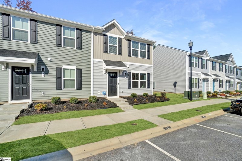 Property image 3 at 25 Tidworth Drive, Greer, SC 29651