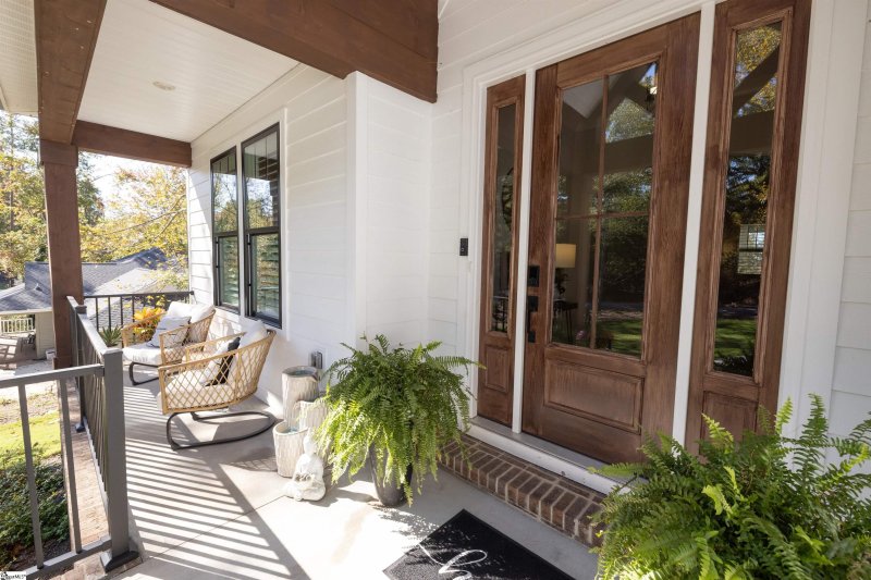 Property image 2 at 3311 Three Iron Drive, Seneca, SC 29678