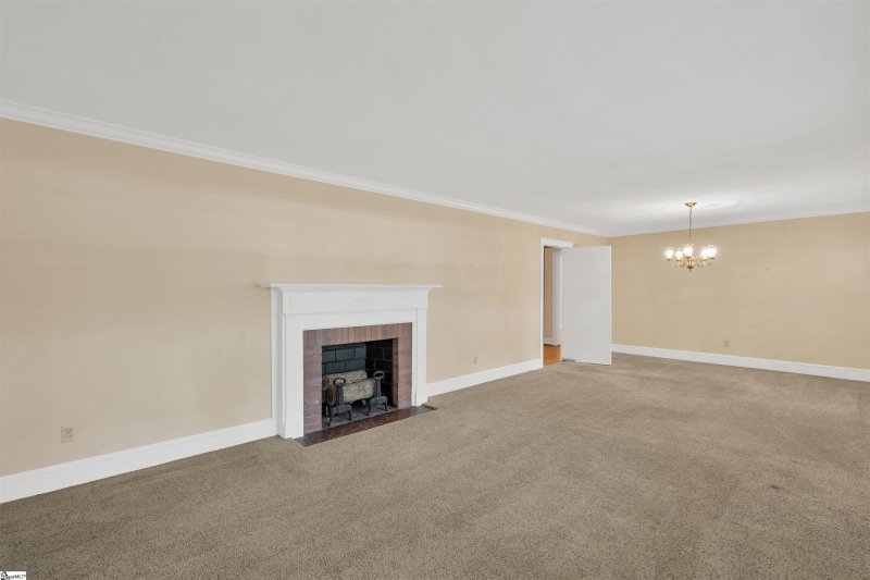 Property image 3 at 107 Shannon Drive, Greenville, SC 29615