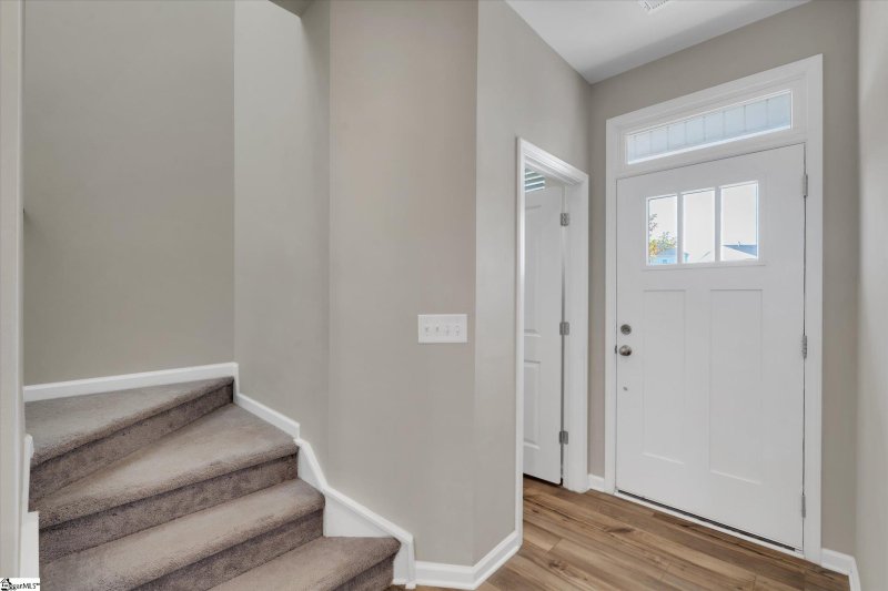 Property image 4 at 210 E Compass Way, Easley, SC 29640