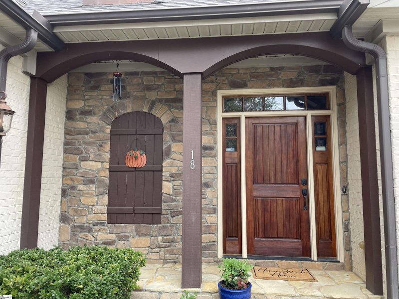 Property image 3 at 18 Candleston Place, Simpsonville, SC 29681