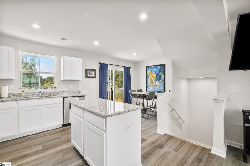 Property image 3 at 36 Verdant Leaf Way, Greenville, SC 29617