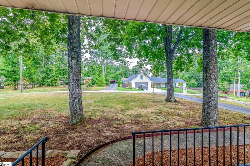 Property image 5 at 206 Laurel Road, Greer, SC 29651