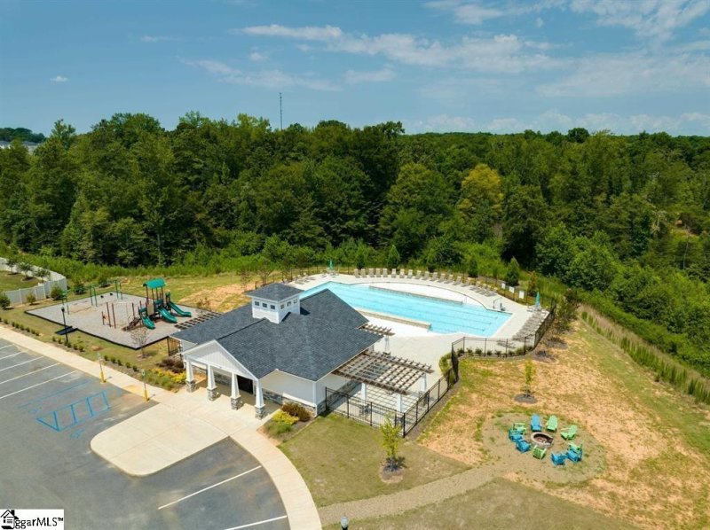 Property image 2 at 615 Bayridge Road, Simpsonville, SC 29680