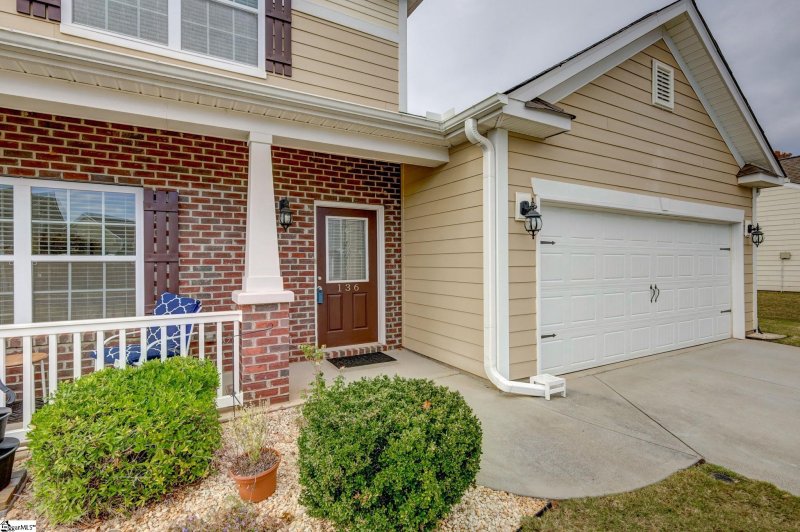 Property image 5 at 136 Hartwood Lake Lane, Greer, SC 29650