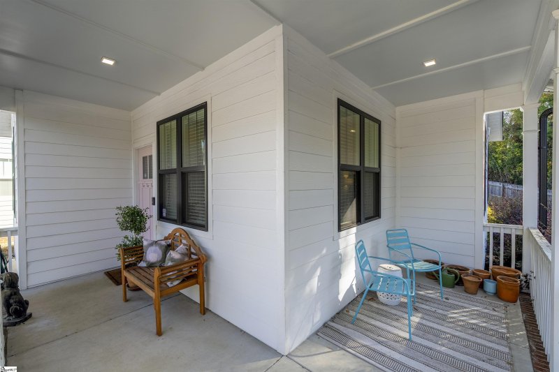 Property image 4 at 2 Joseph Mathis Way, Greenville, SC 29607