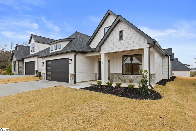 Property image 2 at 7 Cambie Place, Greenville, SC 29607