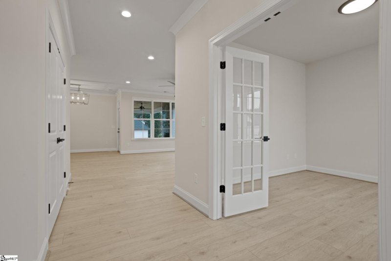 Property image 3 at 7 Cambie Place, Greenville, SC 29607