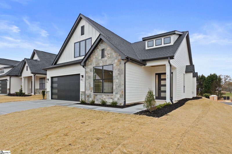 Property image 2 at 11 Cambie Place, Greenville, SC 29607