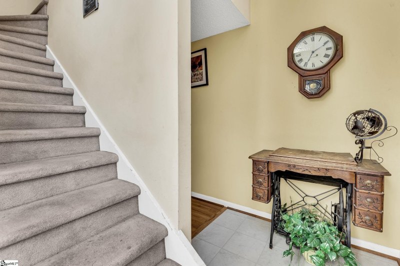 Property image 3 at 46 Briarglen Place, Greenville, SC 29615