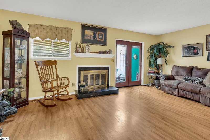 Property image 5 at 46 Briarglen Place, Greenville, SC 29615