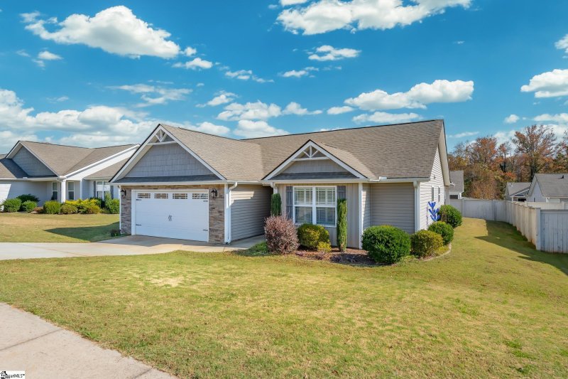 Property image 2 at 316 Hawk Valley Drive, Travelers Rest, SC 29690