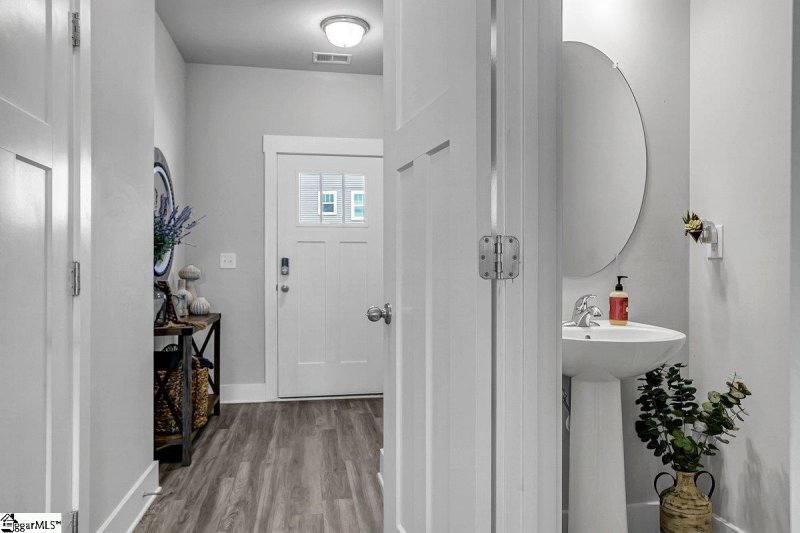Property image 4 at 112 Addington Lane, Simpsonville, SC 29681